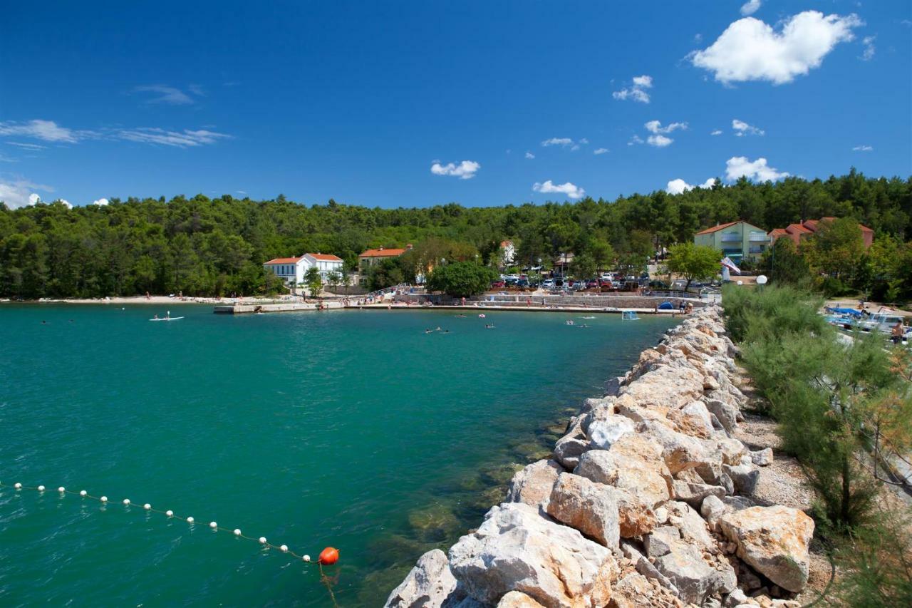 Seafront Apartment Soline With Seaview Exterior foto